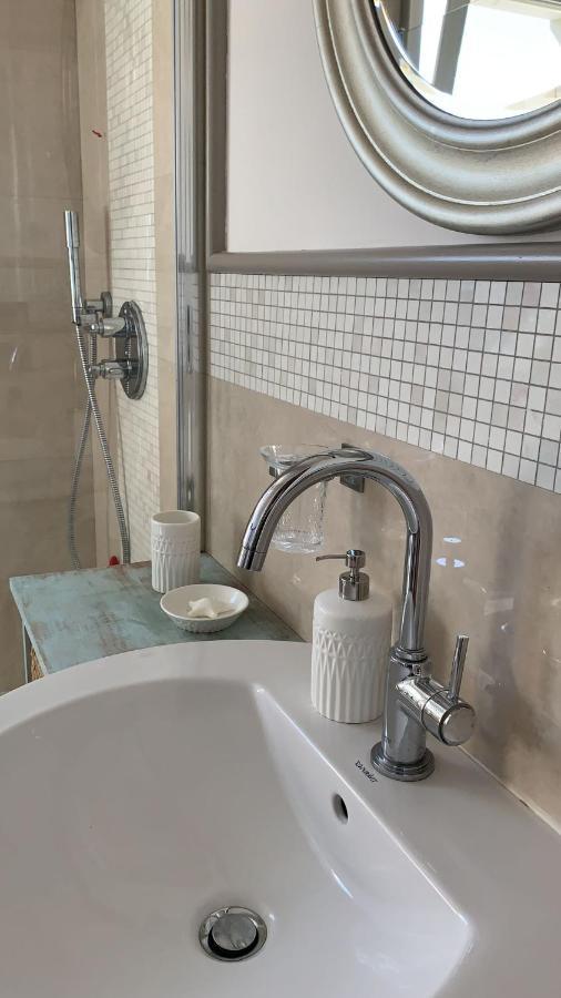 The Comfortable House With Big Pool In The Center Of Mergozzo