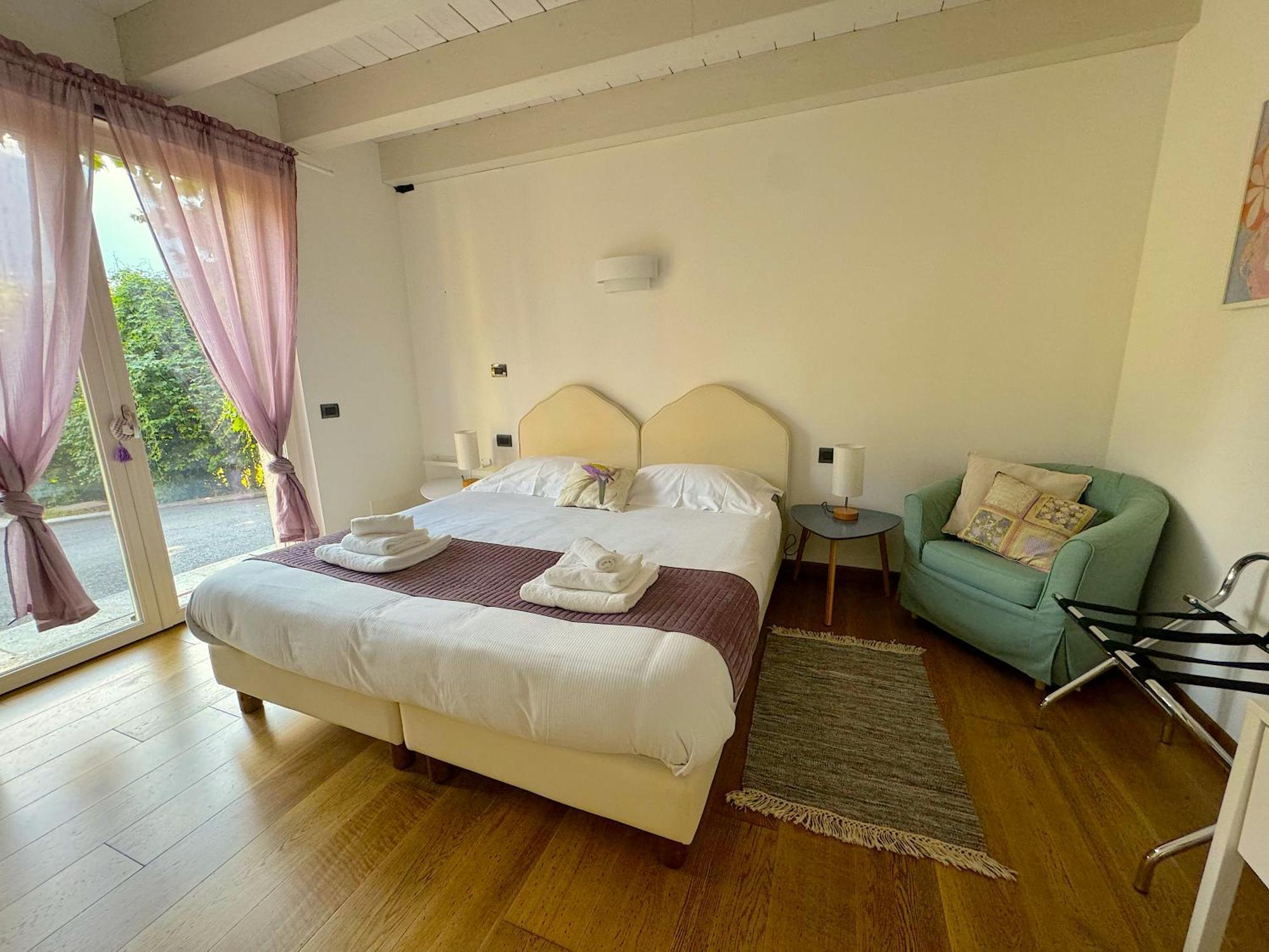 The Comfortable House With Big Pool In The Center Of Holiday home Mergozzo